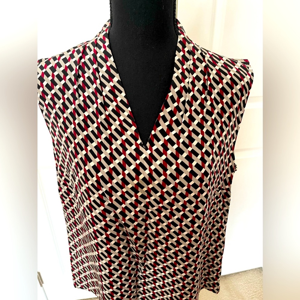 Talbots V neck sleeveless top 100% silk